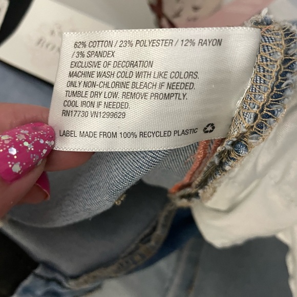 Knox Rose Jeans. Size 6 / no gap waist/ stretchy material/ flexible Fit 👖 - Picture 11 of 16